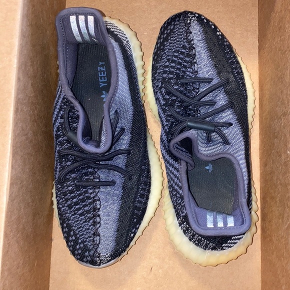 Carbon Yeezy sneakers main image 4